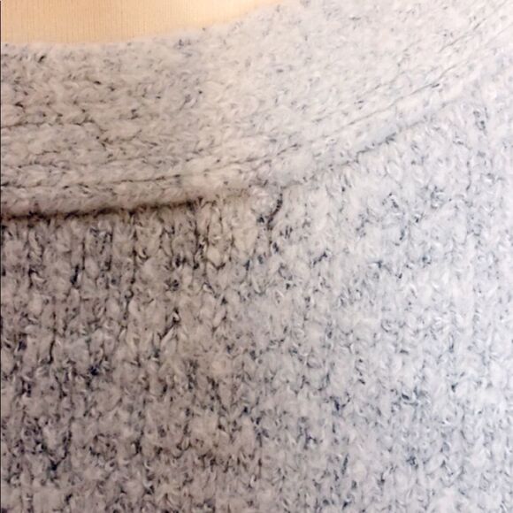 CHARLOTTE Russe Grey Fuzzy Sweater - Picture 3 of 7